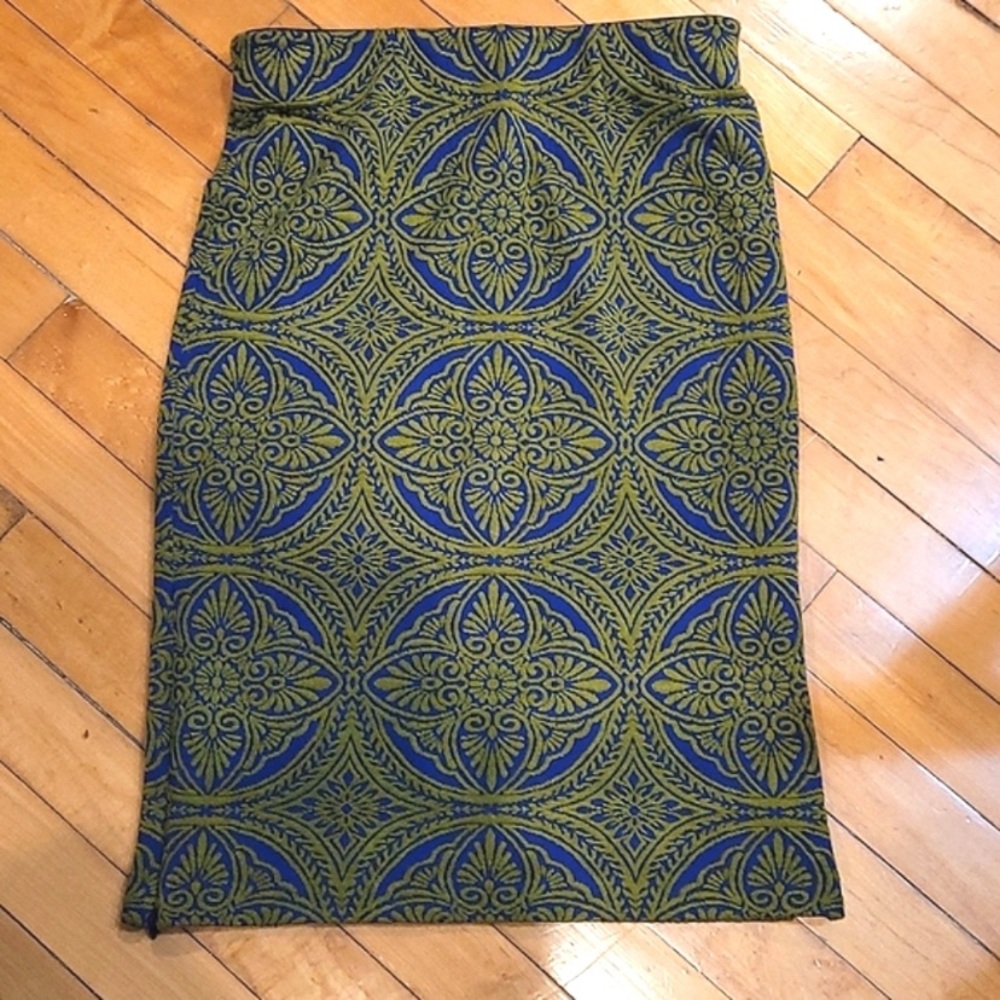Anthropologie Maeve sweet brocade pencil skirt, stretchy waist and fabric